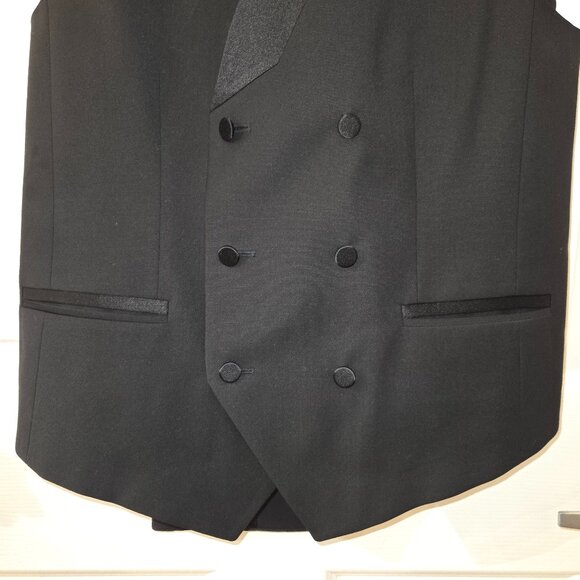 HUGO BOSS Three Piece Double-Breasted Tuxedo Suit - Picture 8 of 16